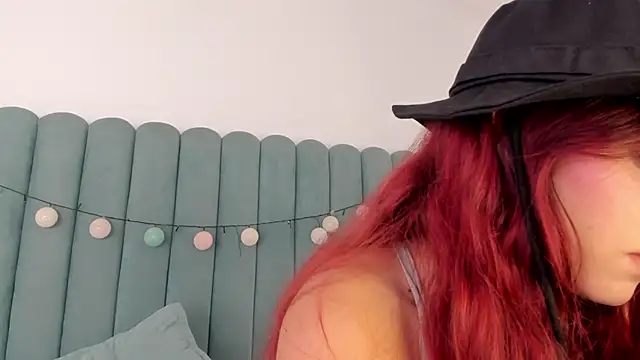 Snapshot of AnnyCherry_ chatting on 03-12-25, 01:36 AnnyCherry  online show from 03-12-25, 01:36