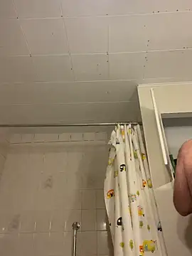 Snapshot of Frenchpoo chatting on 03-02-26, 12:00 Frenchpoo online show from 03-02-26, 12:00