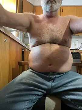 Snapshot of Frenchpoo chatting on 01-09-26, 05:53 Frenchpoo online show from 01-09-26, 05:53