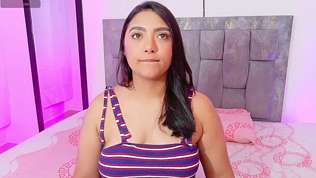 Snapshot of DIANEE_01 chatting on 07-12-26, 11:16 DIANEE 01 online show from 07-12-26, 11:16
