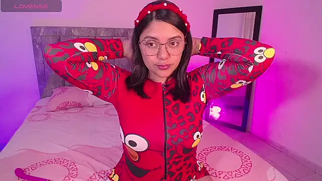 DIANEE 01 online show from 11-13-25, 12:36