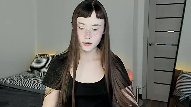 Stella Sunny online show from 05-05-26, 03:48