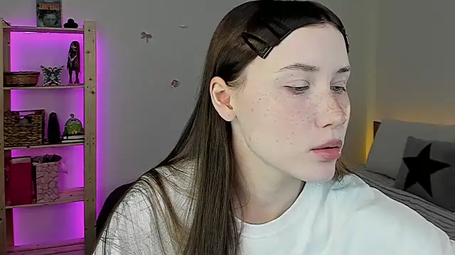 Stella Sunny online show from 04-28-26, 11:42