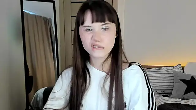 Stella Sunny online show from 02-22-26, 03:02