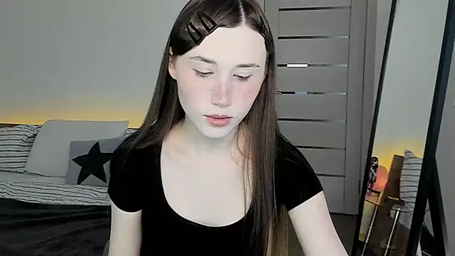 Stella Sunny online show from 05-22-26, 02:15
