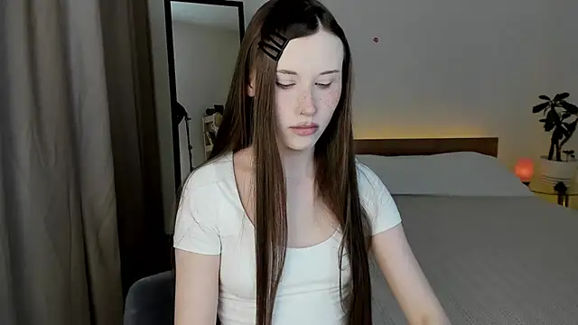 Stella Sunny online show from 06-30-26, 10:21