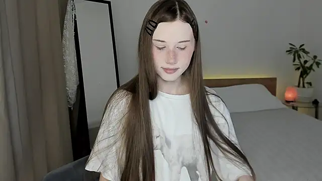 Stella Sunny online show from 07-16-26, 01:19