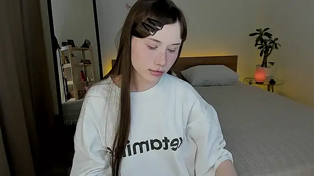 Stella Sunny online show from 06-27-26, 09:54