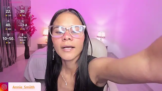 anniie smith online show from 11-09-25, 11:36