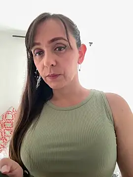 natalie cowens online show from 06-18-26, 09:20