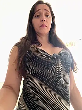 natalie cowens online show from 05-17-26, 03:01