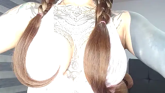 EmiliMontero online show from 02-22-26, 01:19