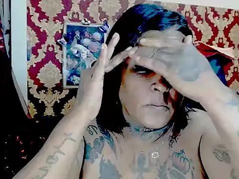 Indiancatz2 online show from 12-22-25, 03:23