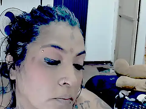 Indiancatz2 online show from 05-16-26, 05:45