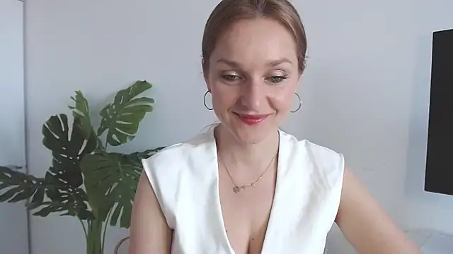 AliciaDesire online show from 04-09-26, 06:41