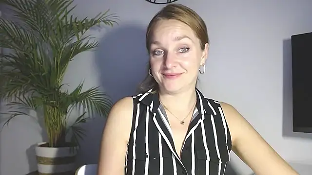 AliciaDesire online show from 12-03-25, 07:19