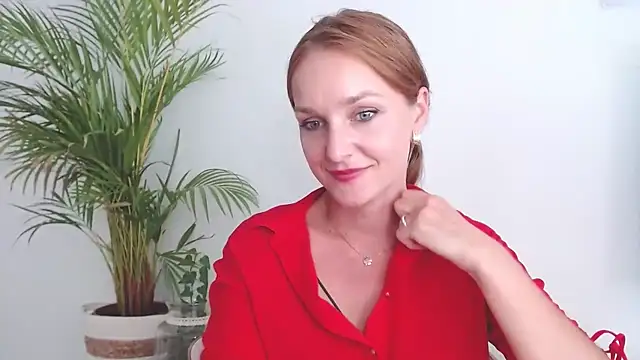 Snapshot of AliciaDesire chatting on 09-15-25, 12:49 AliciaDesire online show from 09-15-25, 12:49