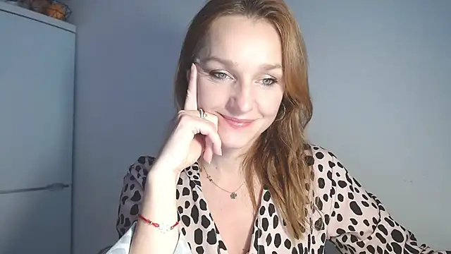 AliciaDesire online show from 02-12-26, 02:06