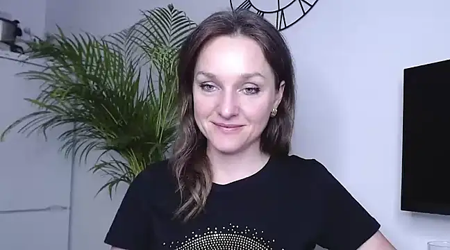 Snapshot of AliciaDesire chatting on 02-18-25, 03:52 AliciaDesire online show from 02-18-25, 03:52