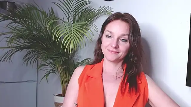Snapshot of AliciaDesire chatting on 03-10-25, 06:12 AliciaDesire online show from 03-10-25, 06:12