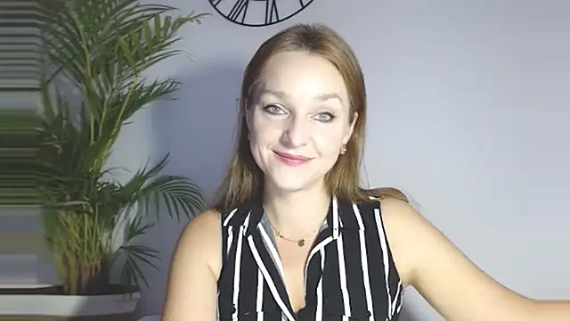 AliciaDesire online show from 11-20-25, 07:09