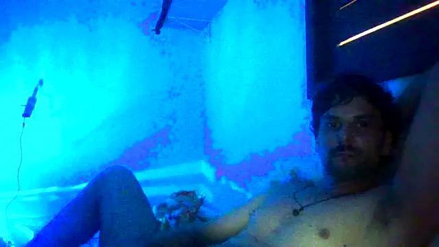couplemilk online show from 04-12-26, 03:15
