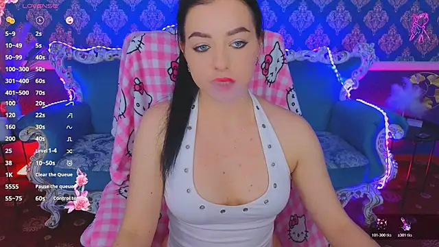Snapshot of KitnissKiss chatting on 05-16-26, 07:13 KitnissKiss online show from 05-16-26, 07:13