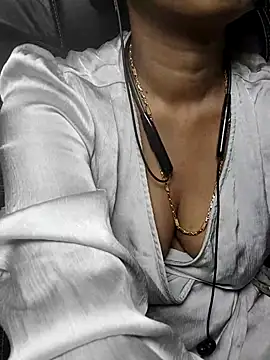 Anjali cute-Pondati online show from 05-19-26, 01:43