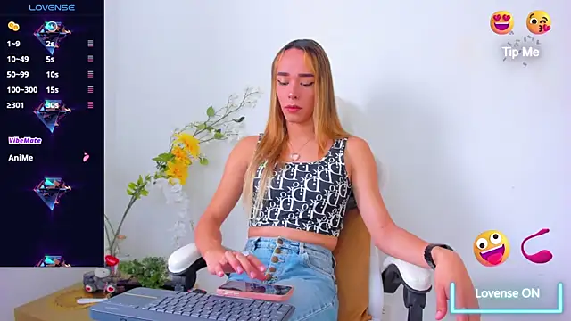 Linda Crawford online show from 02-18-25, 04:47