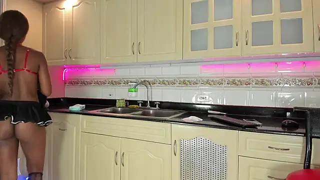 NatazhaQueen online show from 03-18-25, 06:39