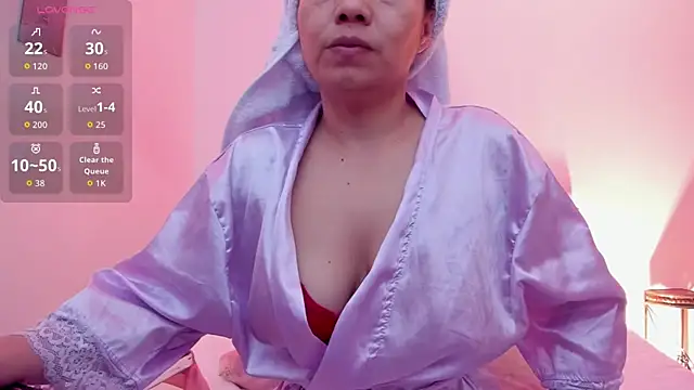 Sofia Walke1 online show from 11-11-25, 01:00