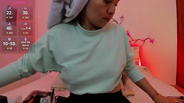 Sofia Walke1 online show from 12-03-25, 08:52