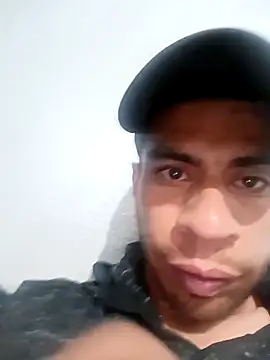 Snapshot of Cuessy chatting on 03-14-26, 02:06 Cuessy online show from 03-14-26, 02:06