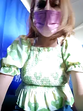 Lunababymylove online show from 02-08-25, 09:36