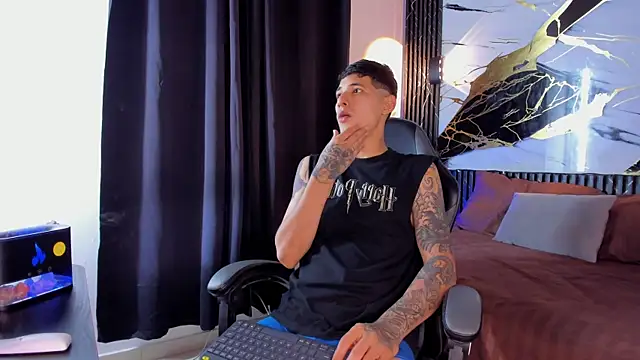 kyle smithxx online show from 12-23-25, 08:24