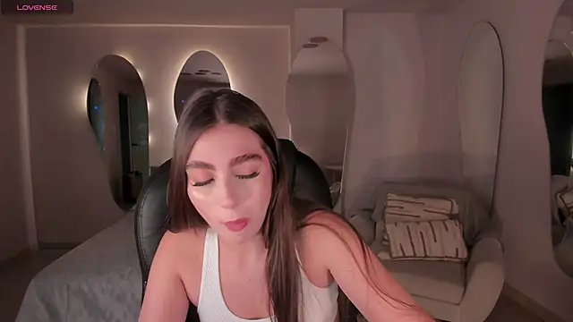 DolcieElliot online show from 02-20-25, 12:15