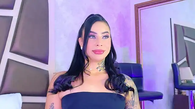 GiahDaniels online show from 05-02-26, 03:34