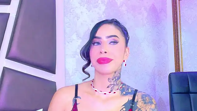 GiahDaniels online show from 05-14-26, 04:20