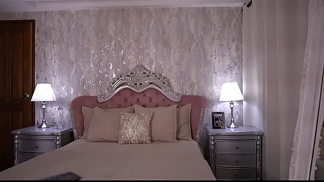 AngelineConnor online show from 06-30-26, 11:05