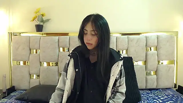 Snapshot of ling_ling24 chatting on 02-18-25, 03:31 ling ling24 online show from 02-18-25, 03:31