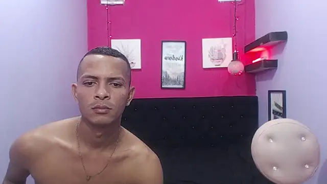 hugecocks hot online show from 05-01-26, 07:52