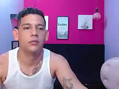 hugecocks hot online show from 05-28-26, 07:42