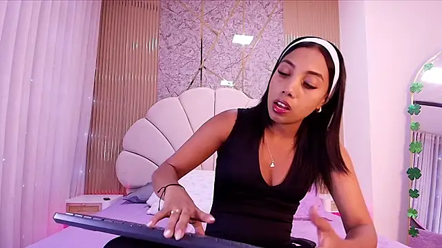 nata luna online show from 03-25-26, 07:24