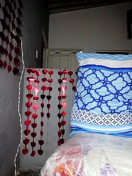 DIORA Latina online show from 02-18-26, 02:53