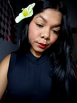 DIORA Latina online show from 02-27-26, 04:23