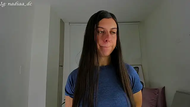 Nadiaa  online show from 01-24-25, 03:54