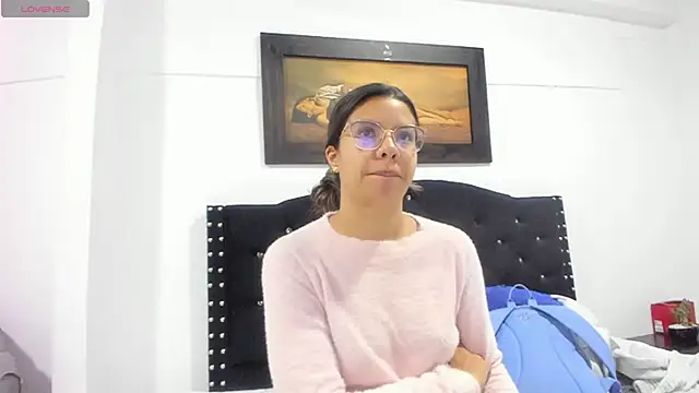 Vahiolet smith online show from 12-17-25, 03:22