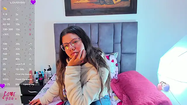 Vahiolet smith online show from 03-26-26, 04:11