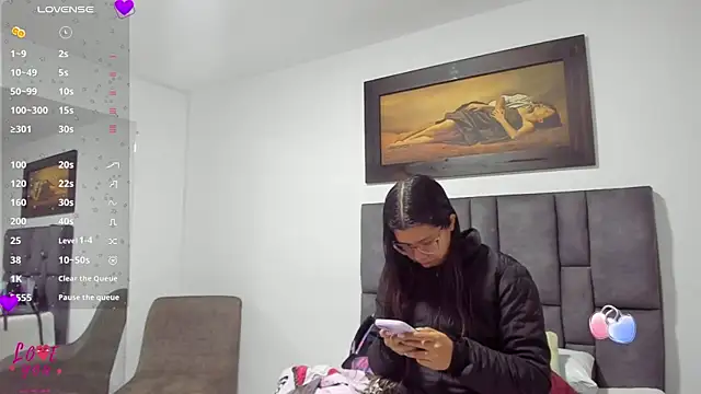 Vahiolet smith online show from 02-05-26, 12:06