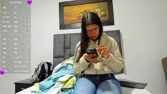 Vahiolet smith online show from 04-16-26, 03:18